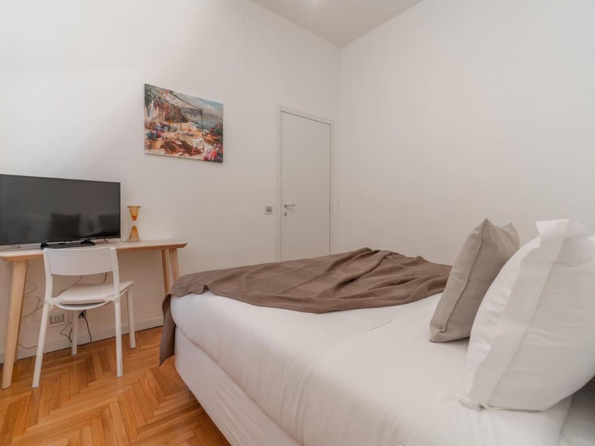 The Best Rent - Spacious Three-Bedroom Apartment In Moscova ミラノ エクステリア 写真
